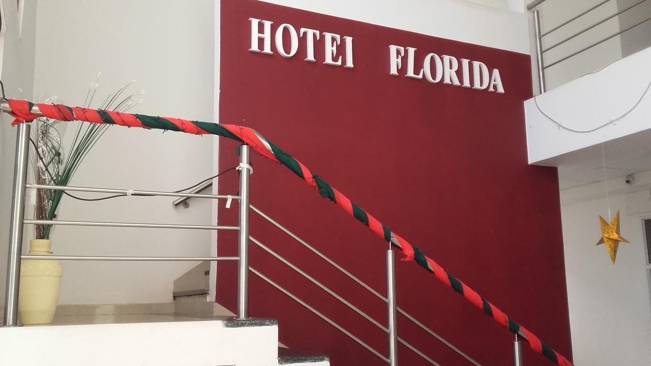 Hotel Florida Saladas Екстериор снимка