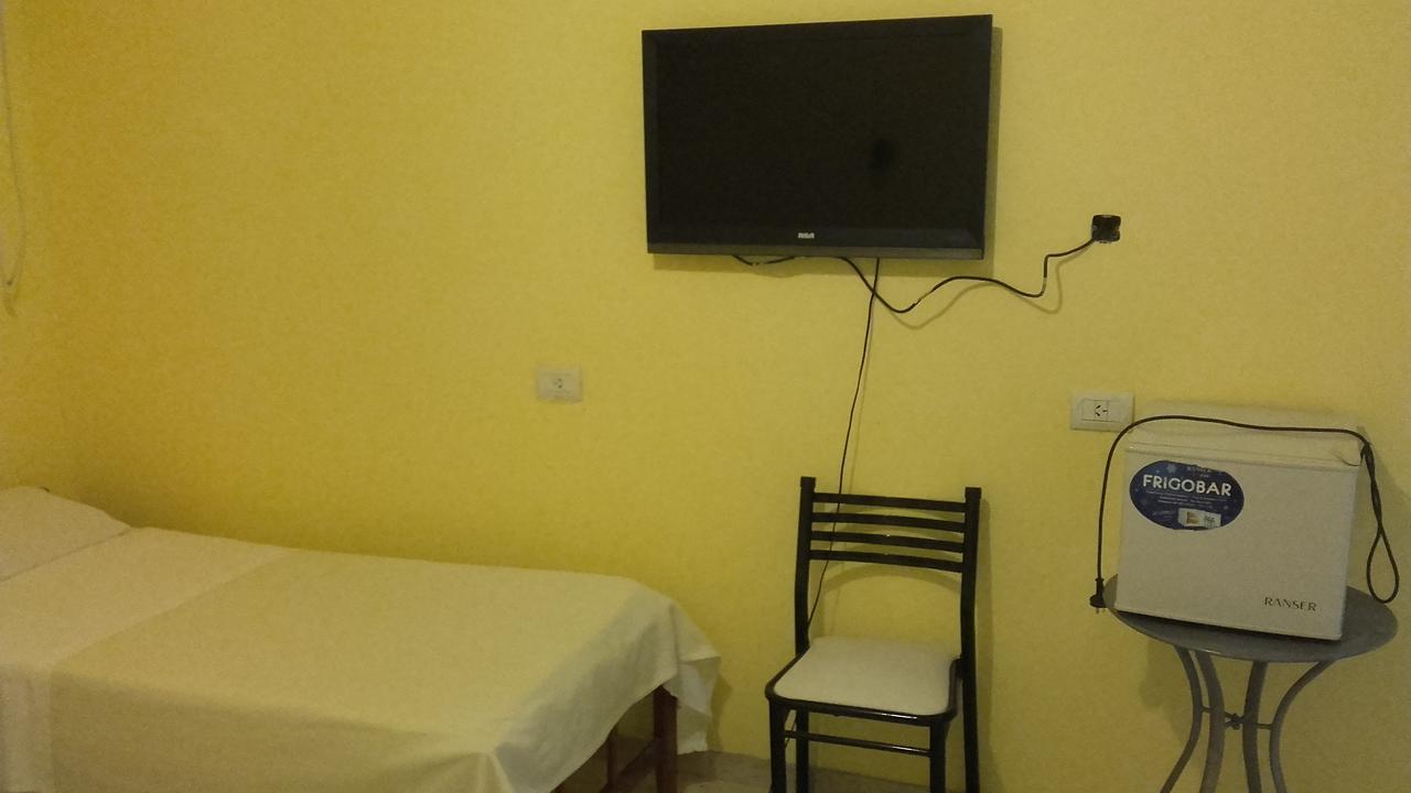 Hotel Florida Saladas Екстериор снимка